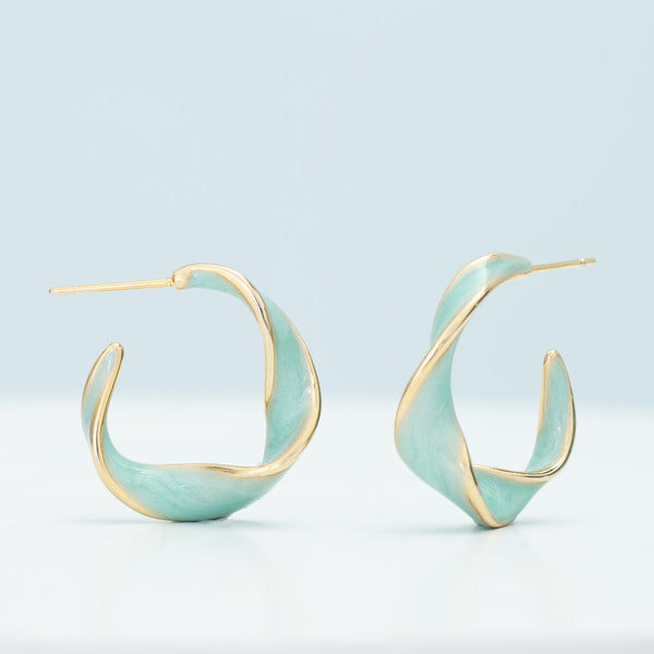 With a Twist Creolen in Mint